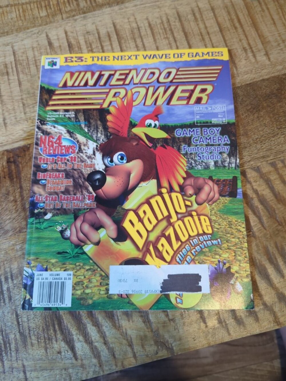 Nintendo Power Magazine # 109 June 1998 Banjo Kazooie Complete with WWF Poster